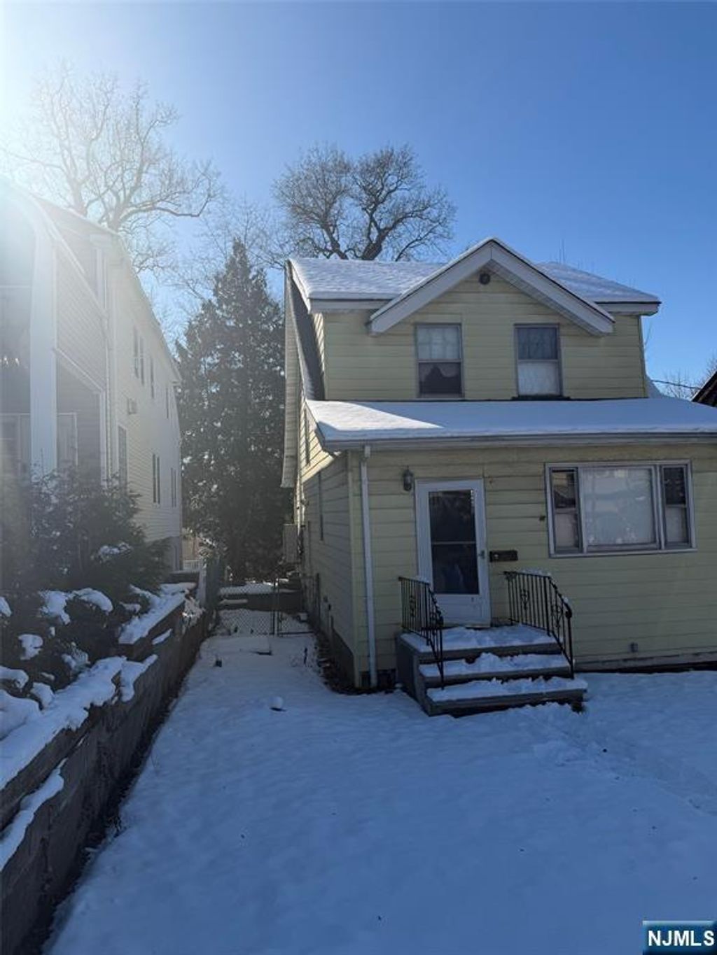 Photo of 238 Van Nostrand Avenue, Englewood, NJ 07631 (MLS # 26007373)