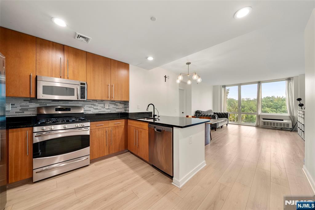 800 12th Street 506
