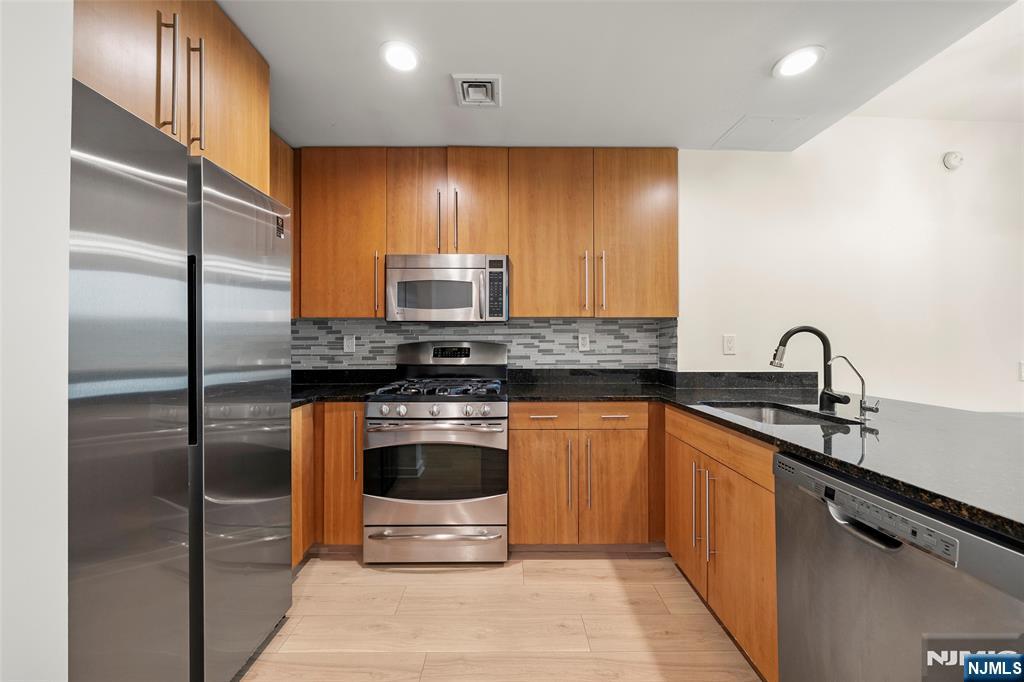 800 12th Street 506