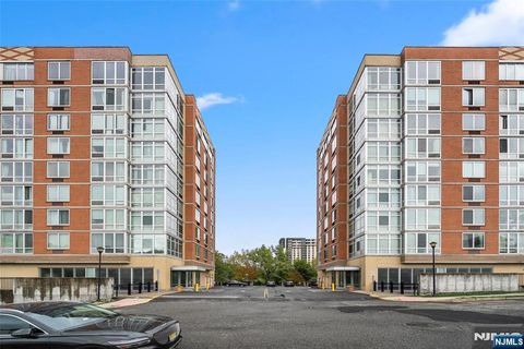 800 12th Street 506 Palisades Park NJ 07650