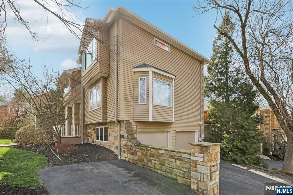 210 Clarken Drive