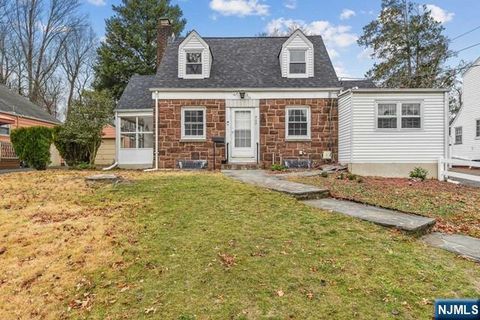 Photo of 508 Essex, Fair Lawn, NJ 07410 (MLS # 26005177)