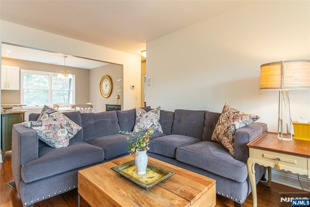 271 Collignon Way 8B