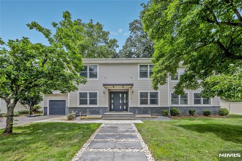 3 Laurel Road Demarest NJ 07627