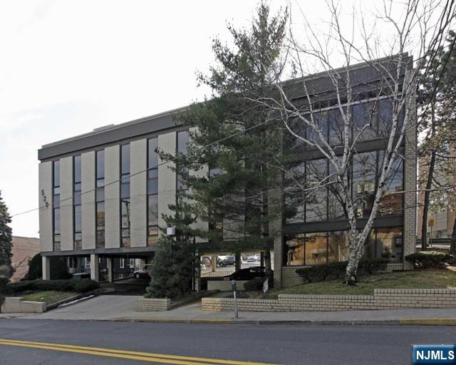 520 Main Street 305B