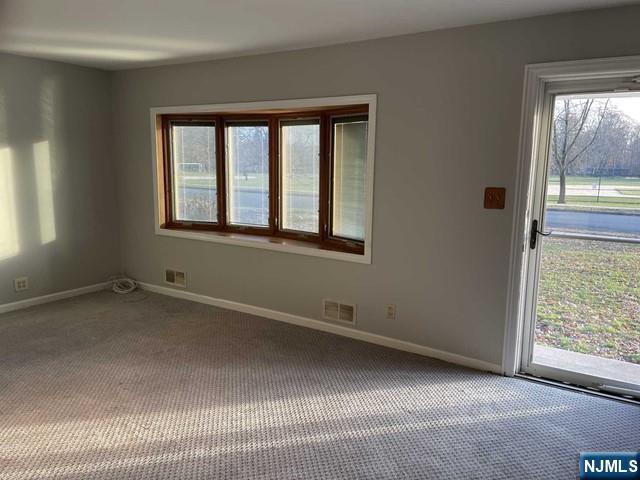 260 W Allendale Avenue