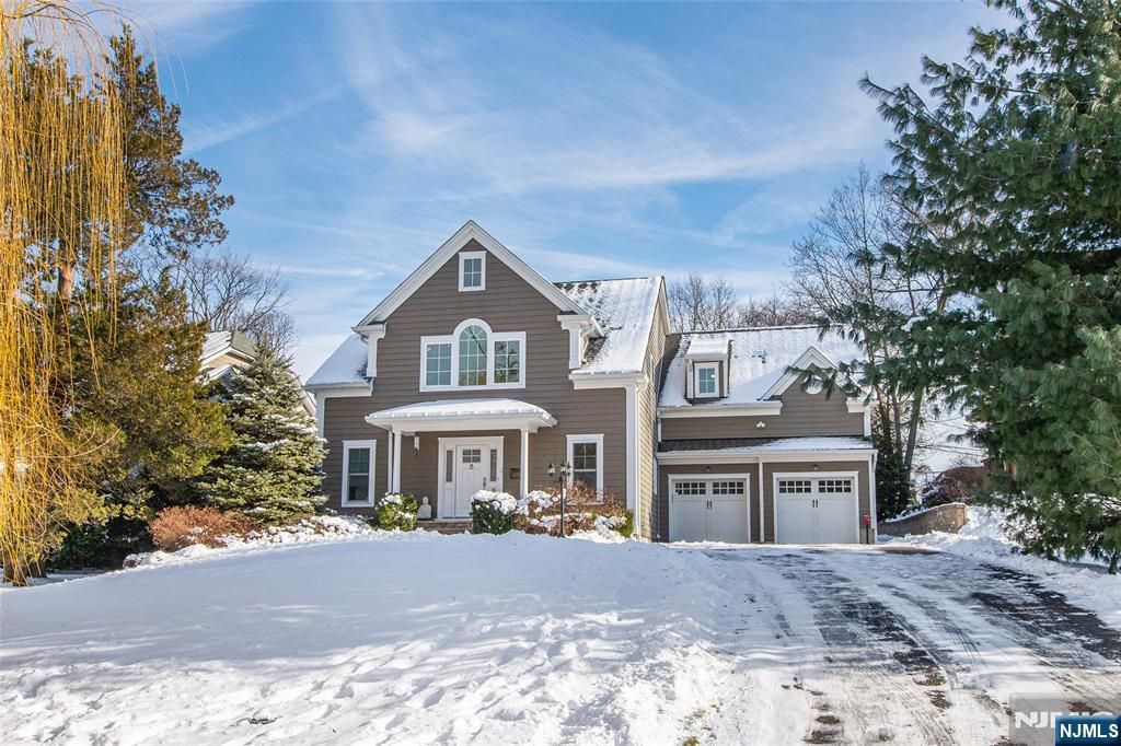 Photo of 8 Madison Avenue, Montclair, NJ 07042 (MLS # 26002673)