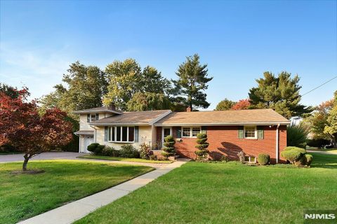 Photo of 4 Marconi St, Tenafly, NJ 07670 (MLS # 26015774)