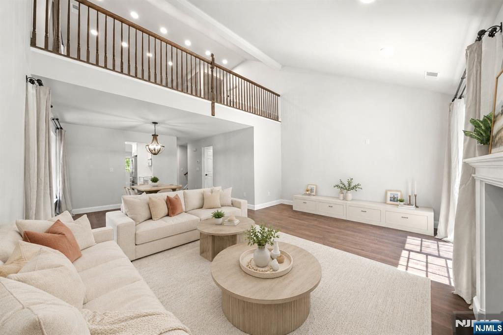25 Woods Edge Road 25