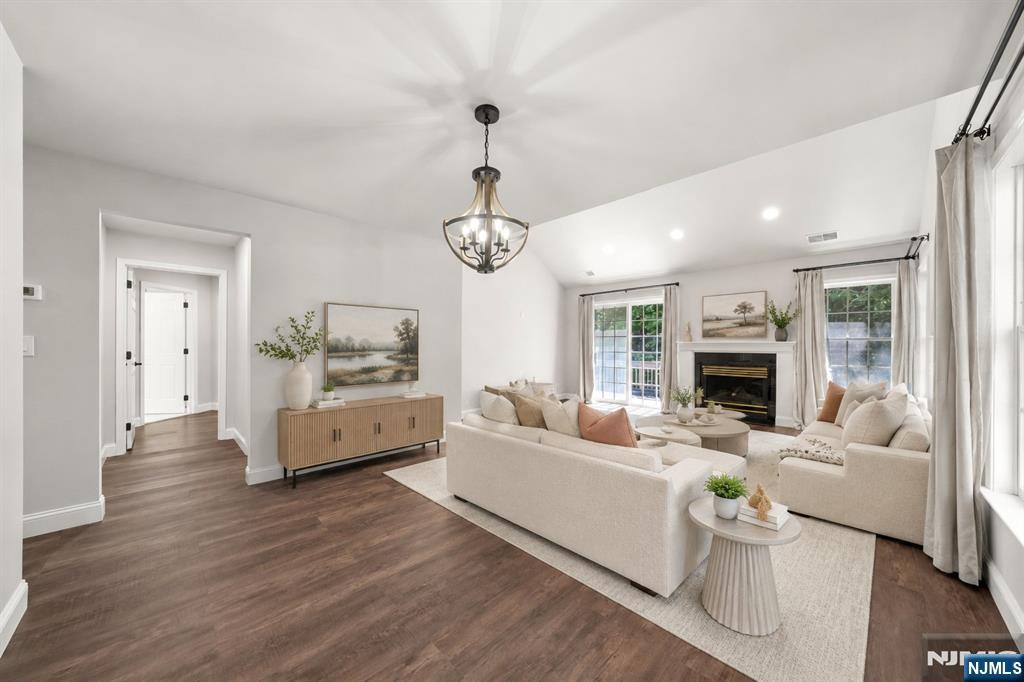 25 Woods Edge Road 25