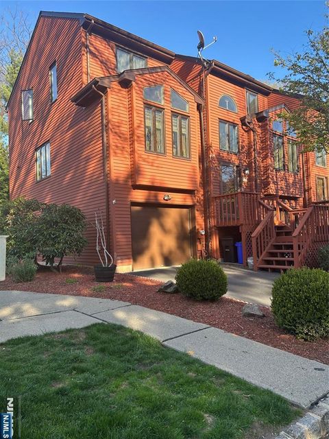 15 Sherry Lane, Saddle Brook, NJ 07663 - #: 25012182