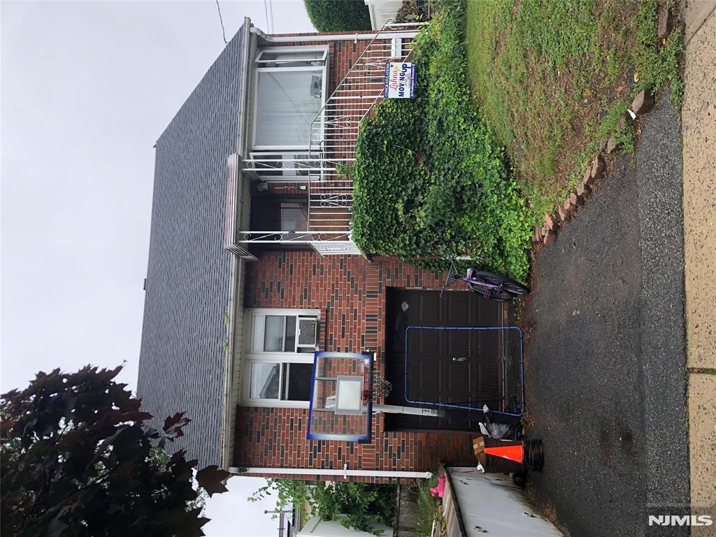 133 Front Street