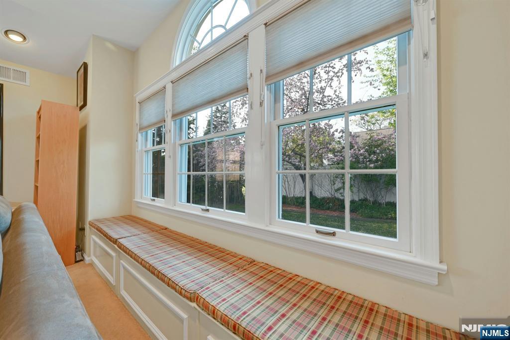 31-07 Nicholson Drive