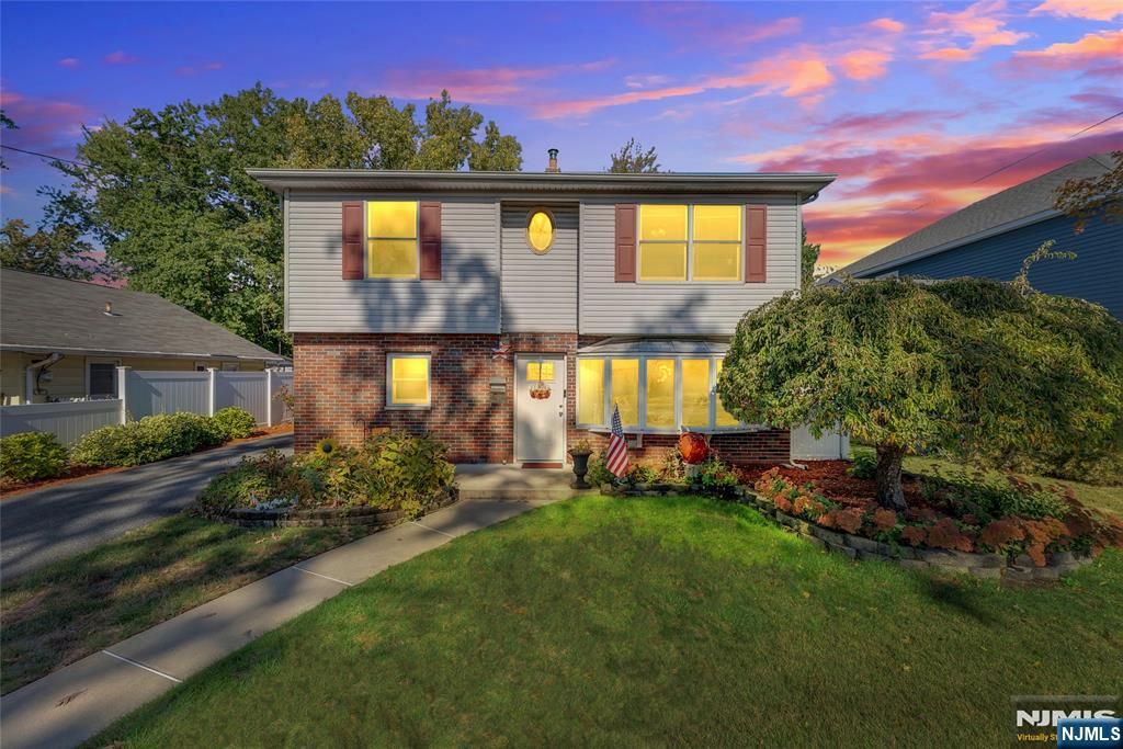 Photo of 62 Grove Avenue, Rochelle Park, NJ 07662 (MLS # 25036837)