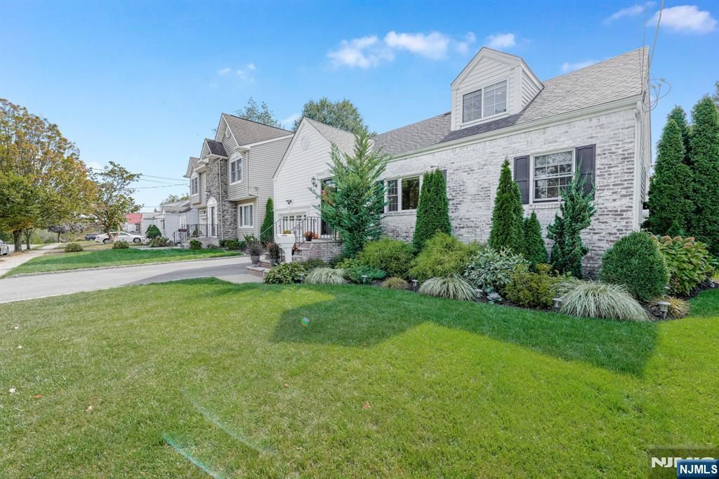 Photo of 41 Hetherington Road, Nutley, NJ 07110 (MLS # 25036580)