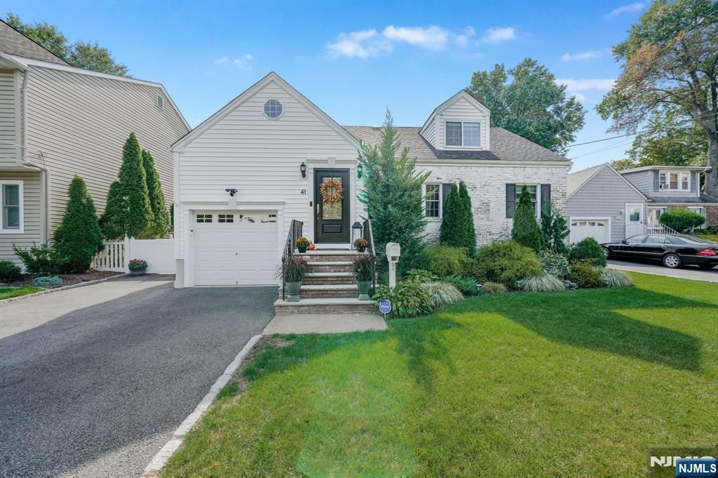 Photo of 41 Hetherington Road, Nutley, NJ 07110 (MLS # 25036580)