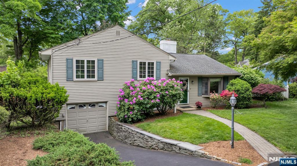 165 Busteed Drive
