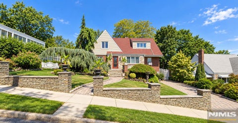Photo of 272 Standish Avenue, Hackensack, NJ 07601 (MLS # 26029159)
