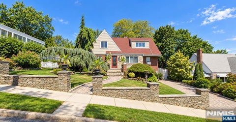 Photo of 272 Standish Avenue, Hackensack, NJ 07601 (MLS # 26029159)