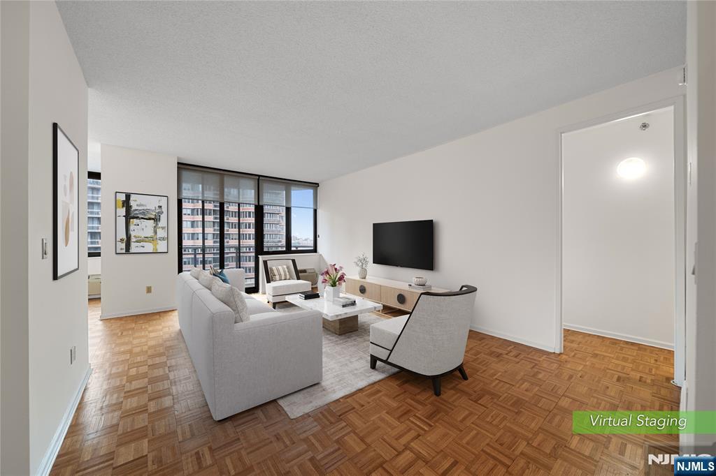 100 Carlyle Drive 10B-South