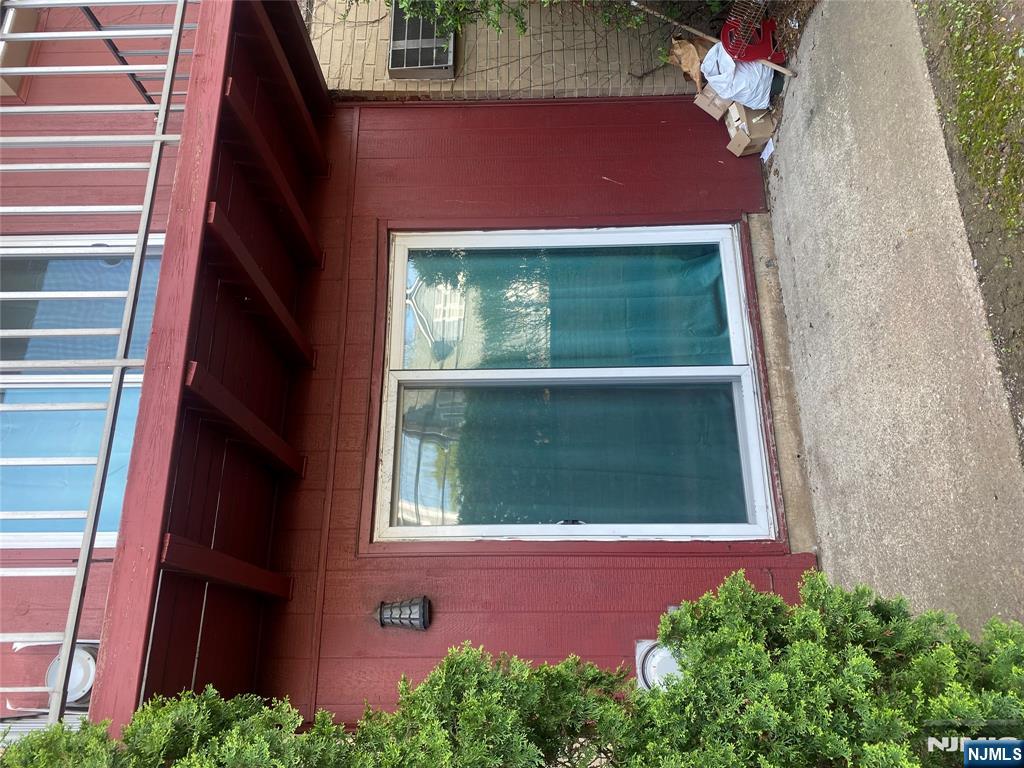 1018 Stuyvesant Avenue C0056