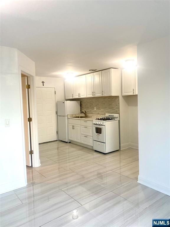 1018 Stuyvesant Avenue C0056