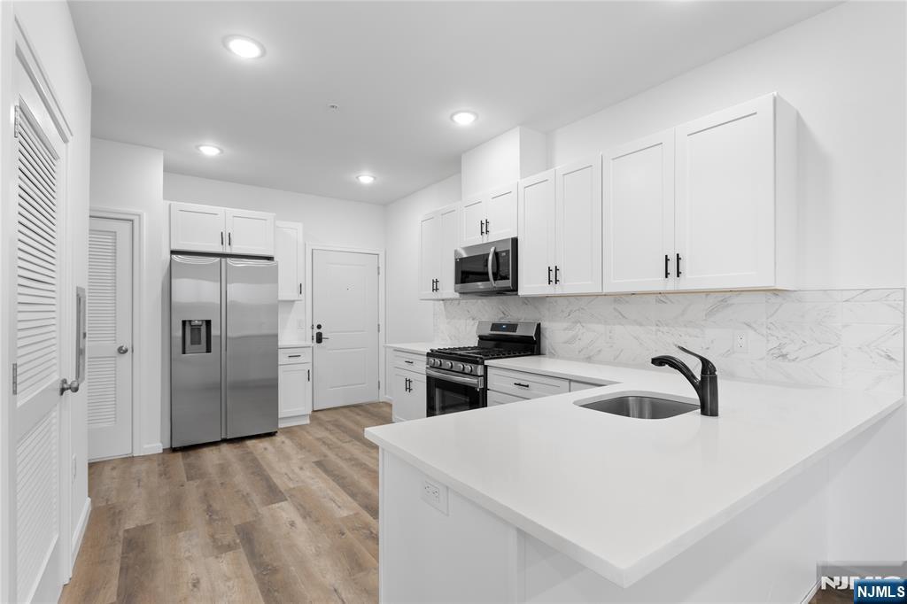 51 E Main Street 210