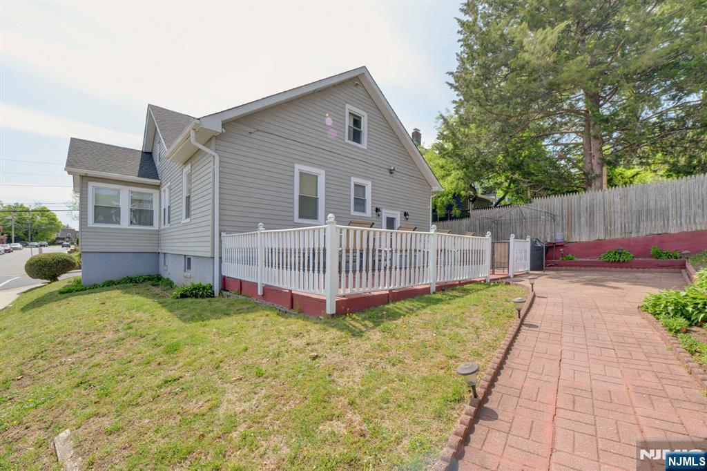 23 Wellington Avenue
