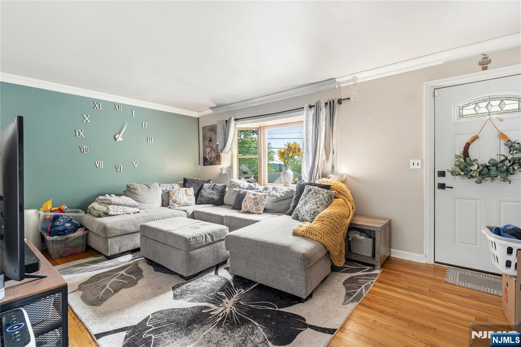 46 Pershing Place