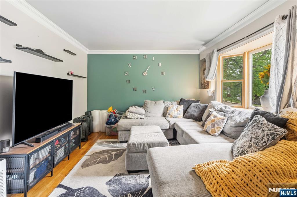 46 Pershing Place