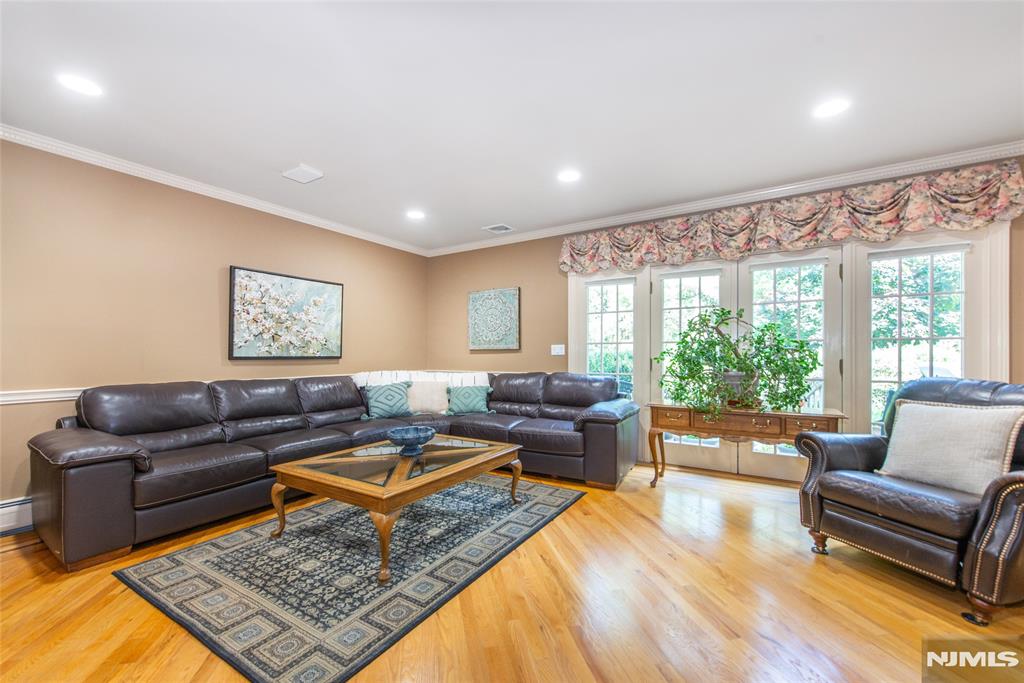 664 Laurel Lane