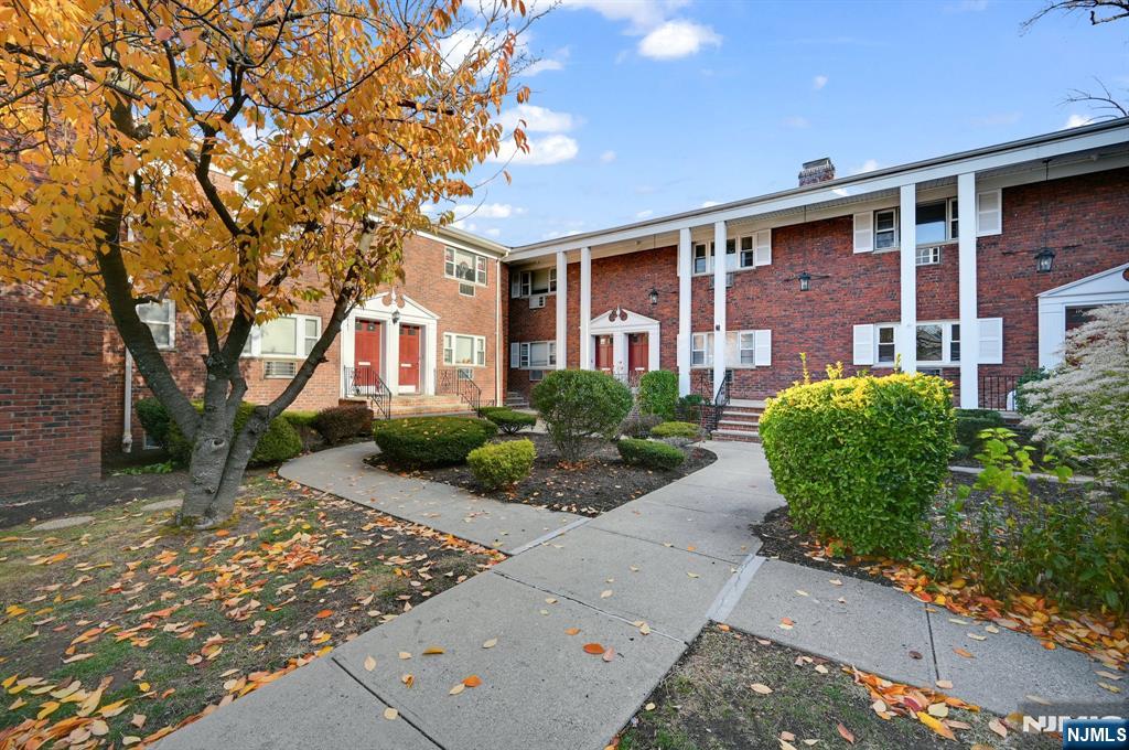 640 Franklin Avenue 2G