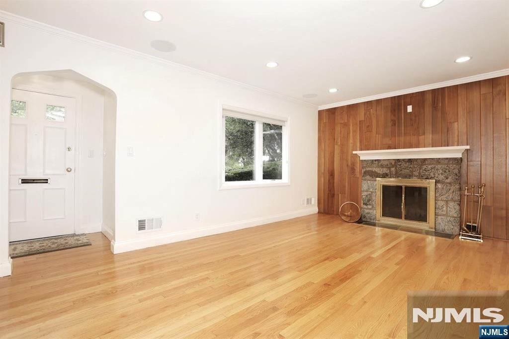 434 Hasbrouck Boulevard