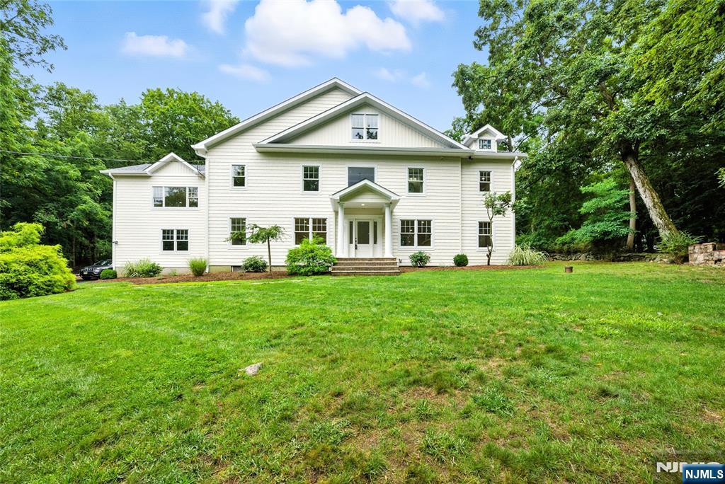 174 Upper Saddle River Road