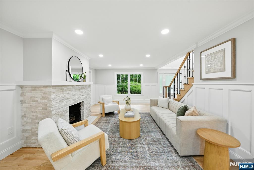 174 Upper Saddle River Road
