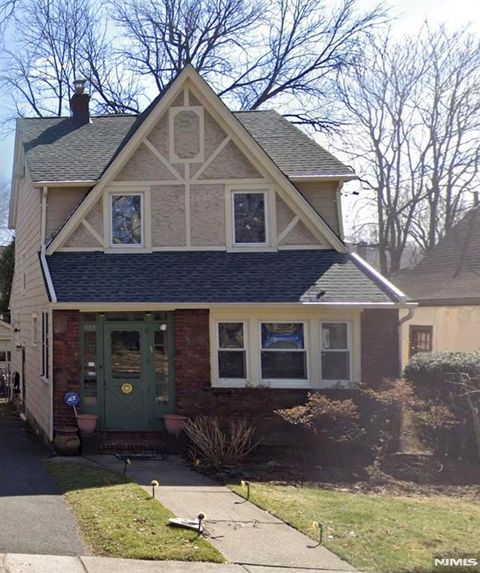 995 Grace Terrace Teaneck NJ 07666