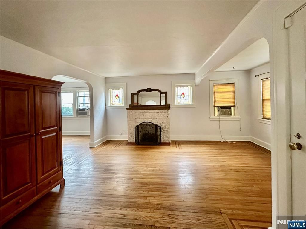 Photo of 995 Grace Terrace, Teaneck, NJ 07666 (MLS # 25041672)