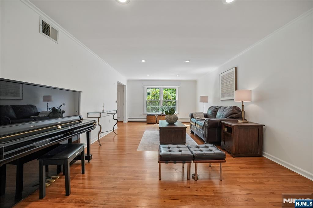 25 Tremont Terrace