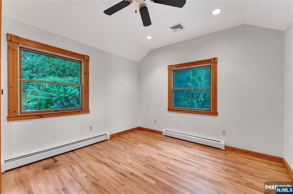 148 Pine Tree Road