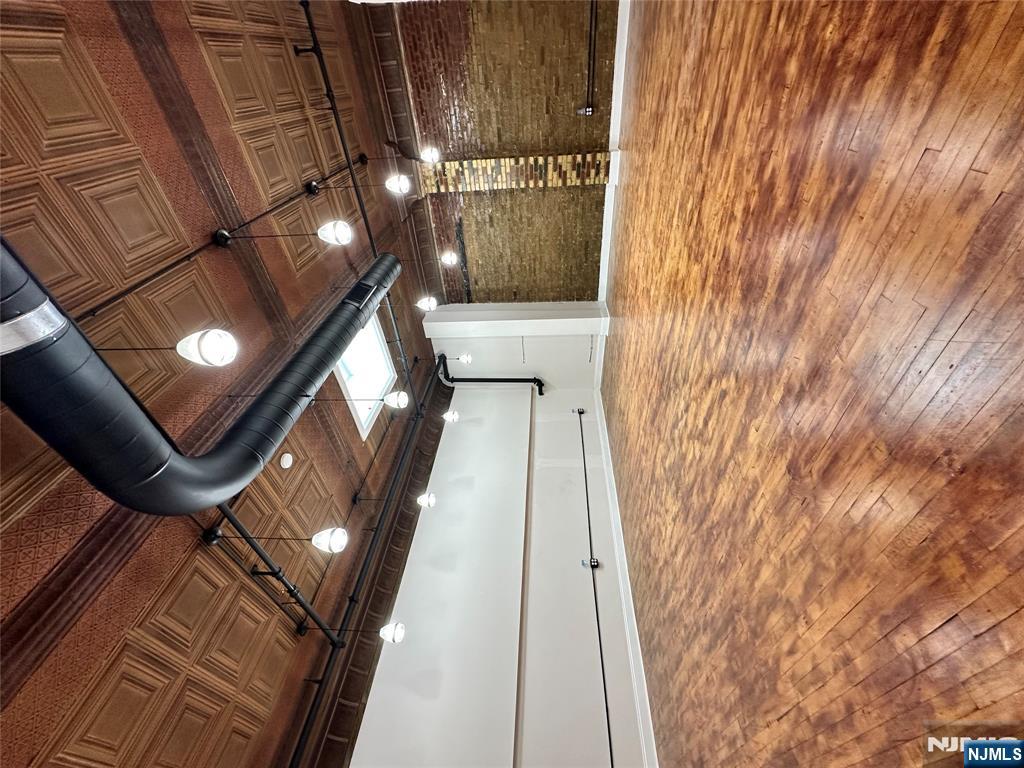 5810 Bergenline Avenue 11