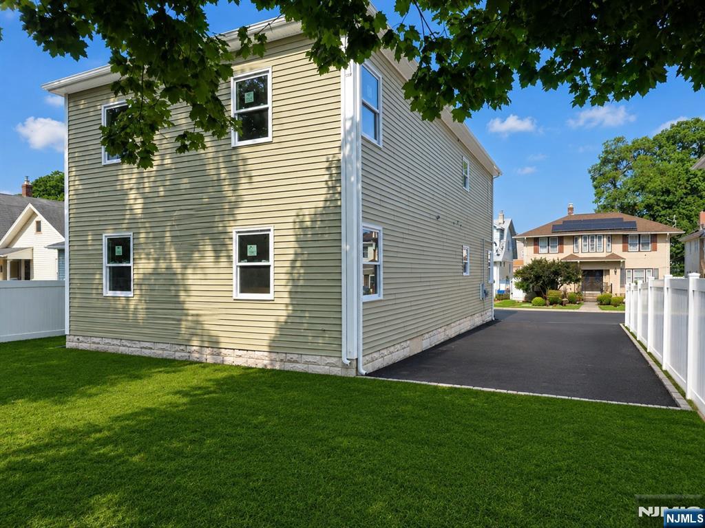 84 Beech Street