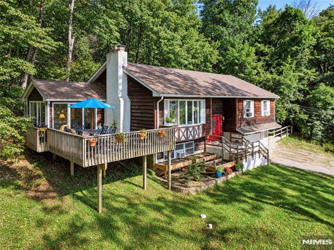 Photo of 37 Shades Of Death Road, Liberty, NJ 07838 (MLS # 26035114)