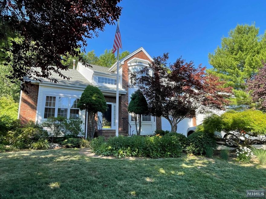 IMMACULATE 4 POSSIBLE 5 BDRMS SYMPHONY MODEL IN OAKWOOD SECTION. TWO STORY ENTRANCE WITH PORCELAIN INLAY FLOORING AND WIDE WINDING STAIRCASE, VAULTED LIVING RM CEILING, SUNKEN FAMILY RM WITH WOOD FLOOR, FORMAL DINING RM,GREAT FOR ENTERTAINING KITCHEN WITH GRANITE COUNTERTOPS, STAINLESS STEEL APPLIANCES, LARGE WALK-IN PANTRY AND BREAKFAST NOOK. LARGE MASTER BEDRM WITH BAY WINDOWS, AND LARGE WALK-IN CLOSET. FULL BASEMENT WITH FINISHED AREA AND STORAGE. DECK OFF FAMILY ROOM WITH ABOVE GROUND OVAL SWIMMING POOL. OVERLOOKING WOODED FARM PRESERVED LAND . ATTACHED TWO CAR GARAGE AND 4 CAR PAVER DRIVEWAY. EASY COMMUTE. ACCESSIBLE TO NEARBY PUBLIC TRANSPORTATION AND HIGHWAYS. A DREAM HOUSE TO COME HOME TO. ACCESSIBLE TO ALL YOUR NEEDS.MARKET PLACE HOUSE OF WORSHIPS, SCHOOLS, SHOPPING MALLS, SPORTS AND ENTERTAINMENTS. CLOSE TO THE JERSEY SHORE.