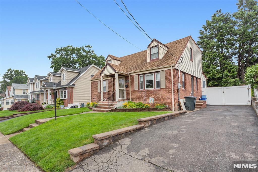 59 Parkview Avenue