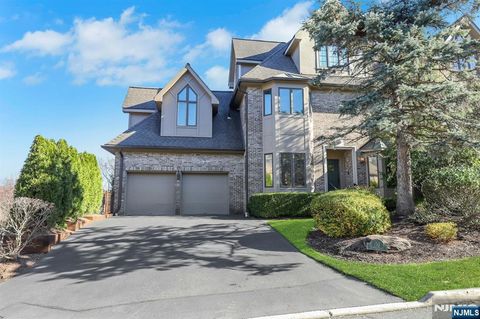 153 Ashley Place Park Ridge NJ 07656