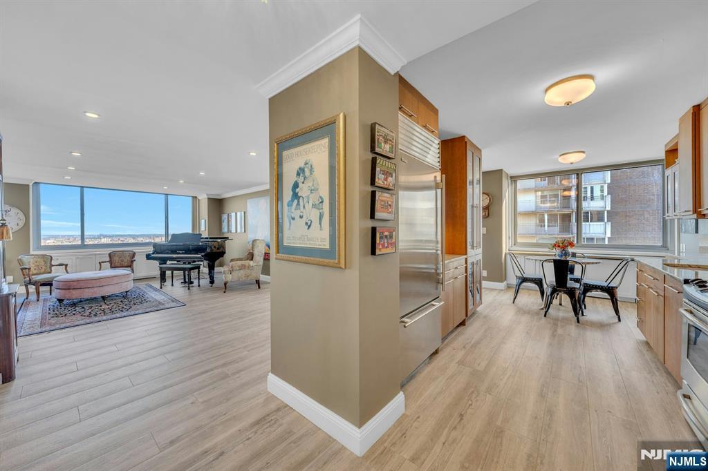 1600 Parker Avenue 27G