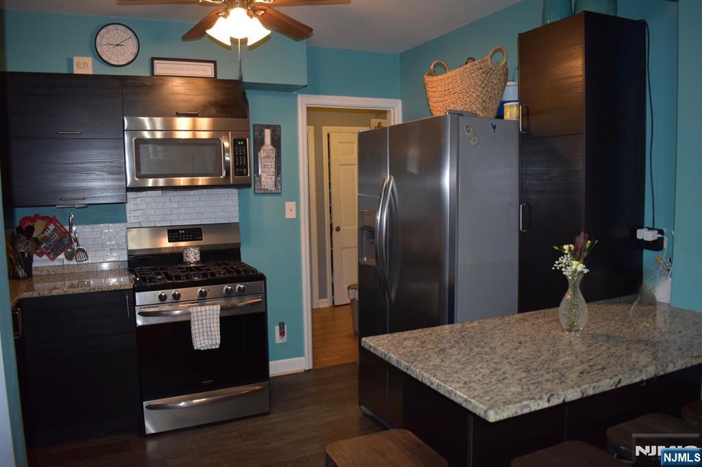 39-16 Northern Drive