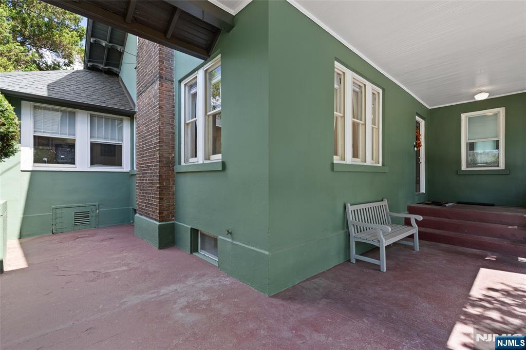 335 Orchard Terrace