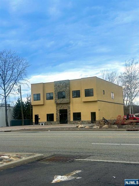 Photo of 81 Passaic Avenue, Fairfield, NJ 07004 (MLS # 26010364)