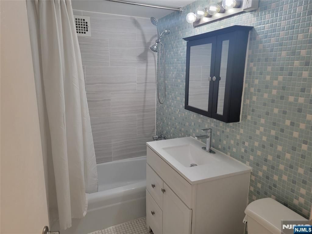 Photo of 265 Main Street #206, Ridgefield Park, NJ 07660 (MLS # 25031765)